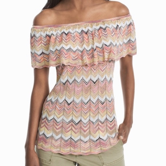 WHBM off of the shoulder Beautiful top - Picture 5 of 5